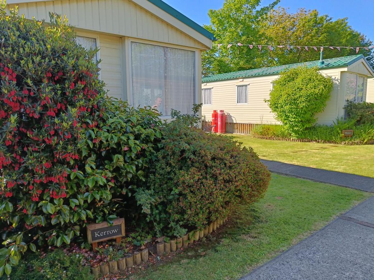 Rivermead Holidays Saint Breward Bagian luar foto